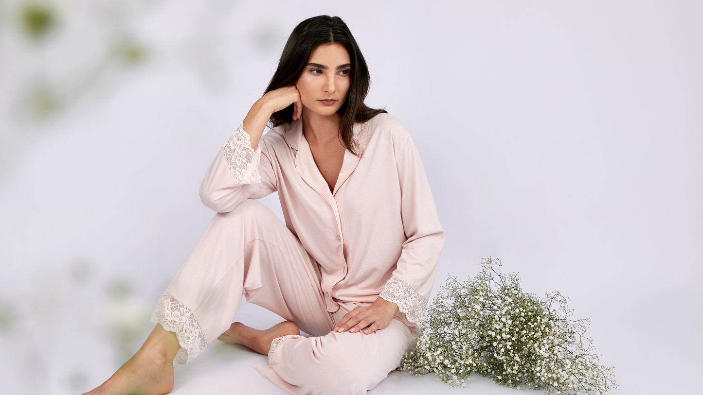 PJ Boyfriend Bridal Shell Rose